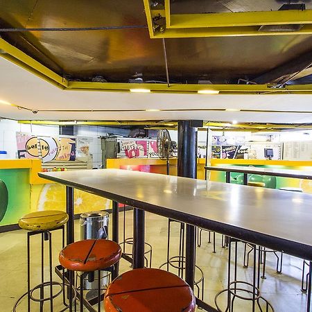 Fabexpress Kalyan - Nr Dairy Dan Circle Hotel Vadodara Ngoại thất bức ảnh