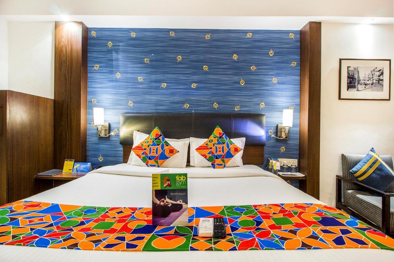 Fabexpress Kalyan - Nr Dairy Dan Circle Hotel Vadodara Ngoại thất bức ảnh